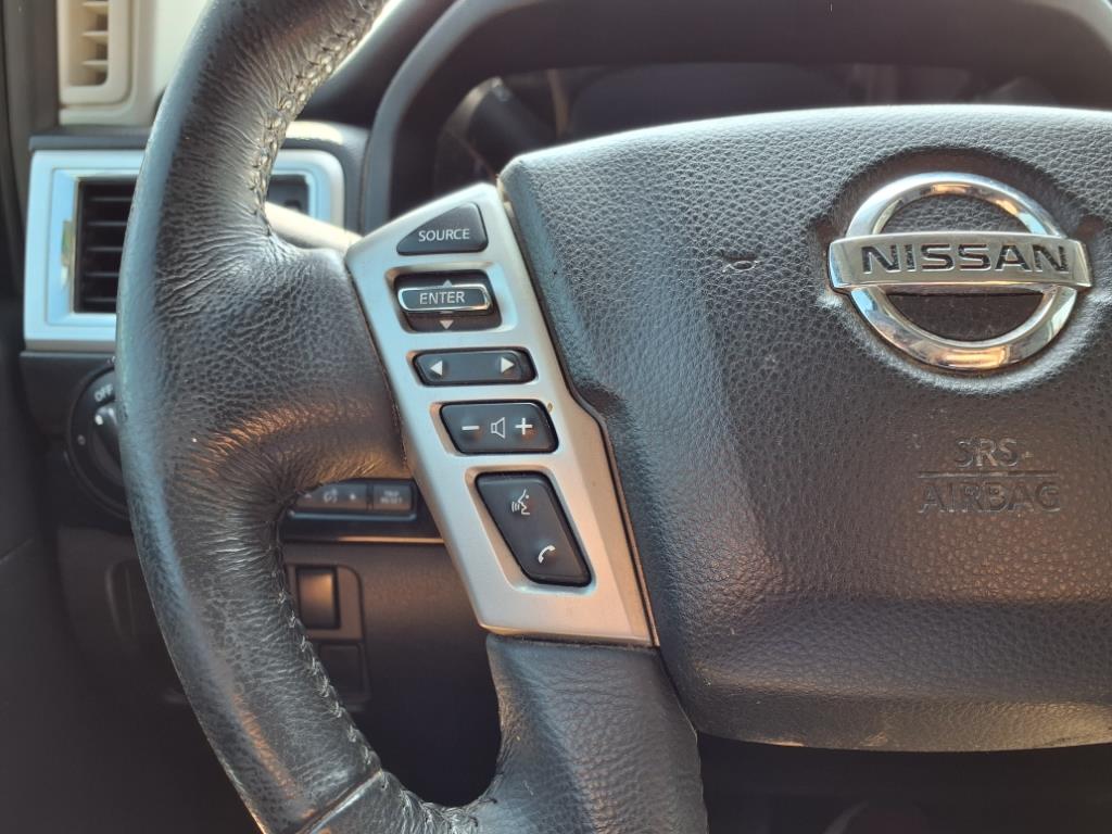 Vehicle image 24 of 30