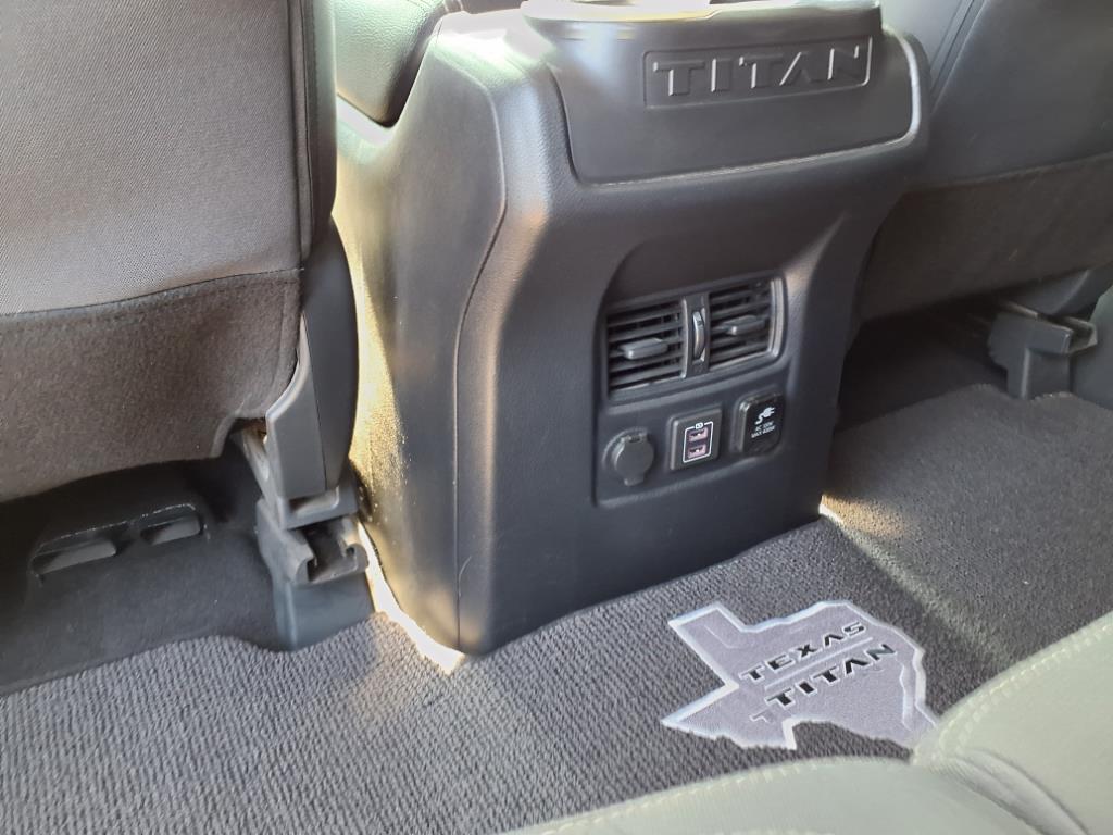 Vehicle image 16 of 30