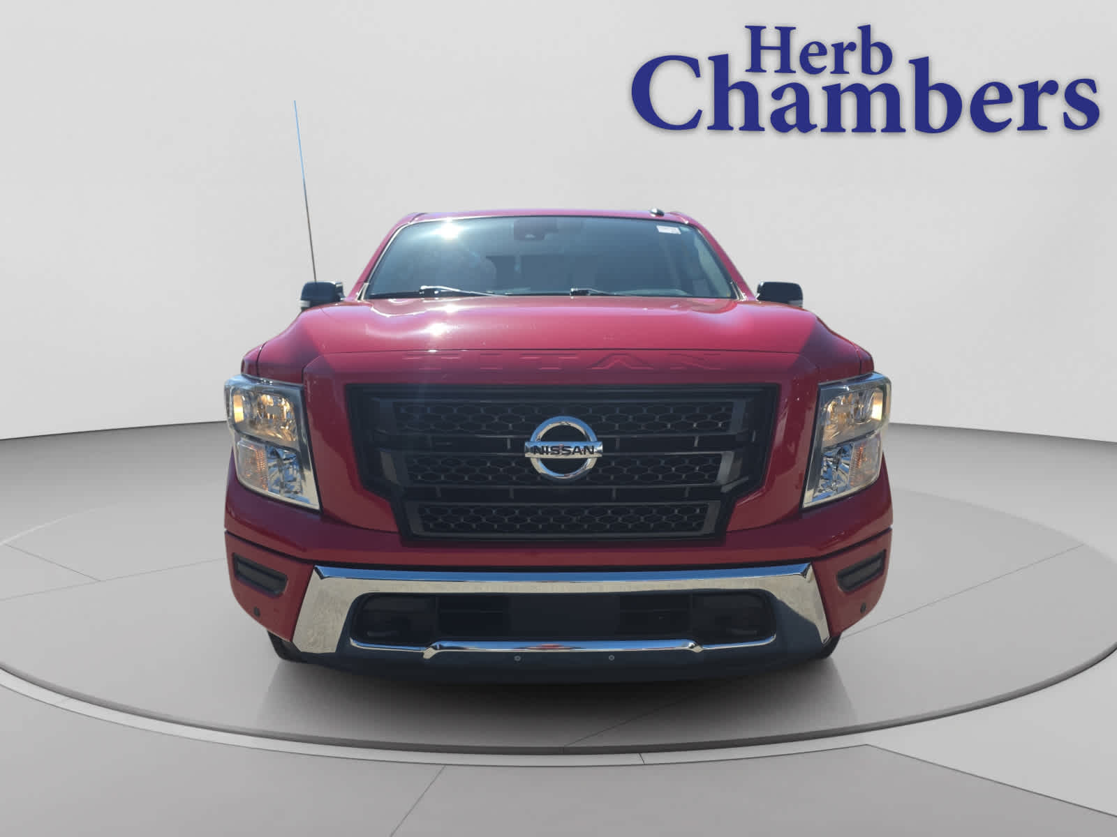 2020 Nissan Titan SV Image 3 of 20