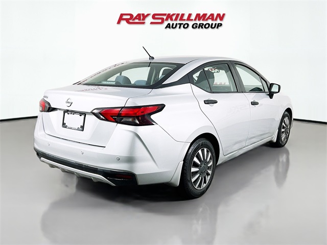 Vehicle image 5 of 39