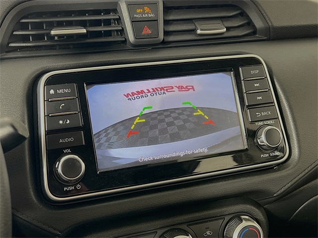 Vehicle image 18 of 39