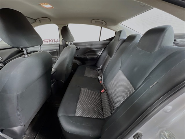 Vehicle image 22 of 39