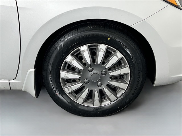 Vehicle image 36 of 39