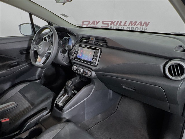 Vehicle image 37 of 39