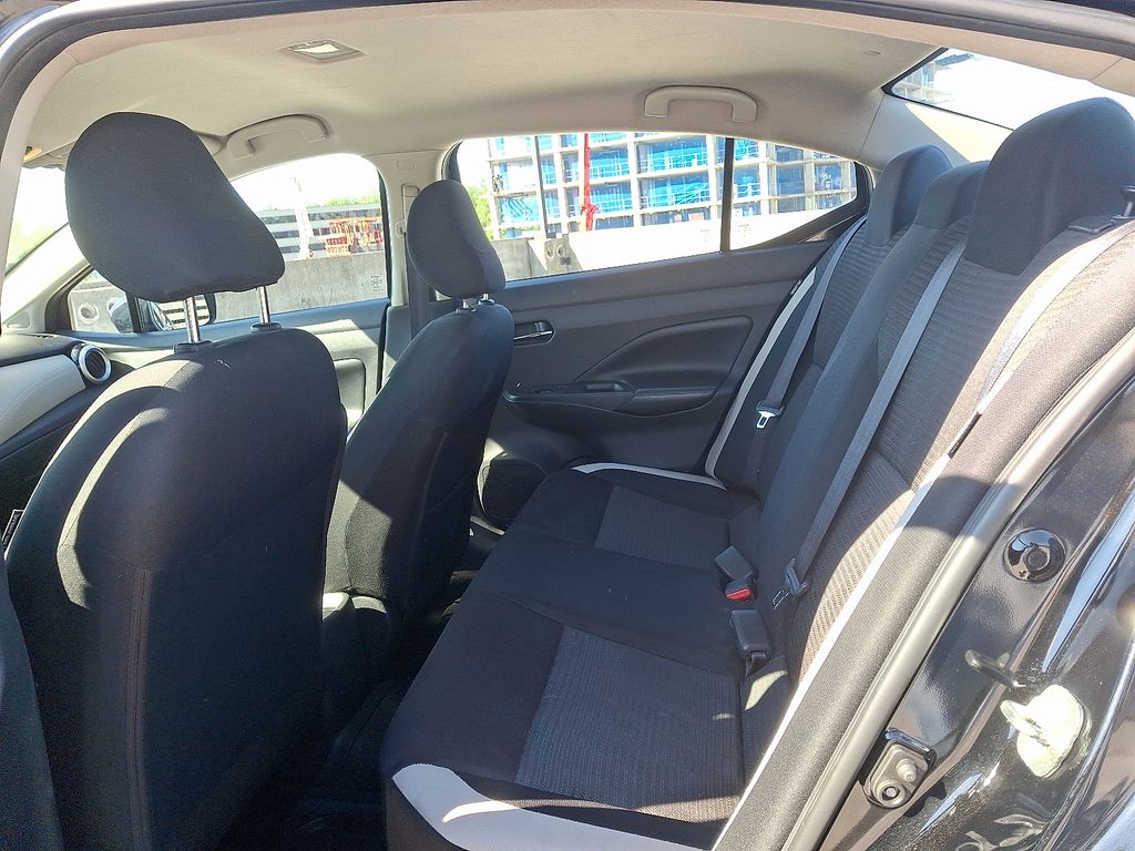 Vehicle image 12 of 30