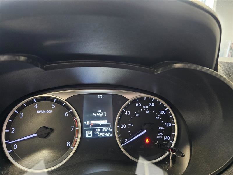 Vehicle image 20 of 26
