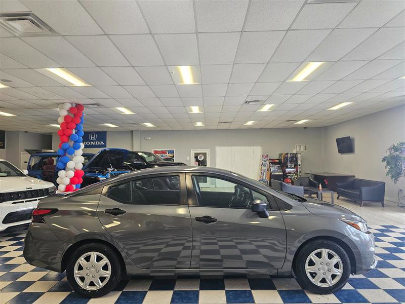 Vehicle image 9 of 26