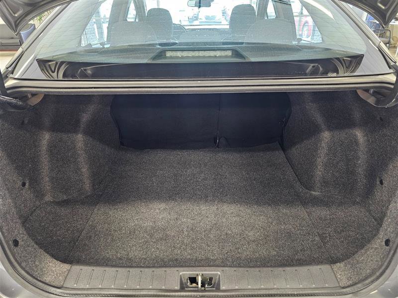 Vehicle image 13 of 26