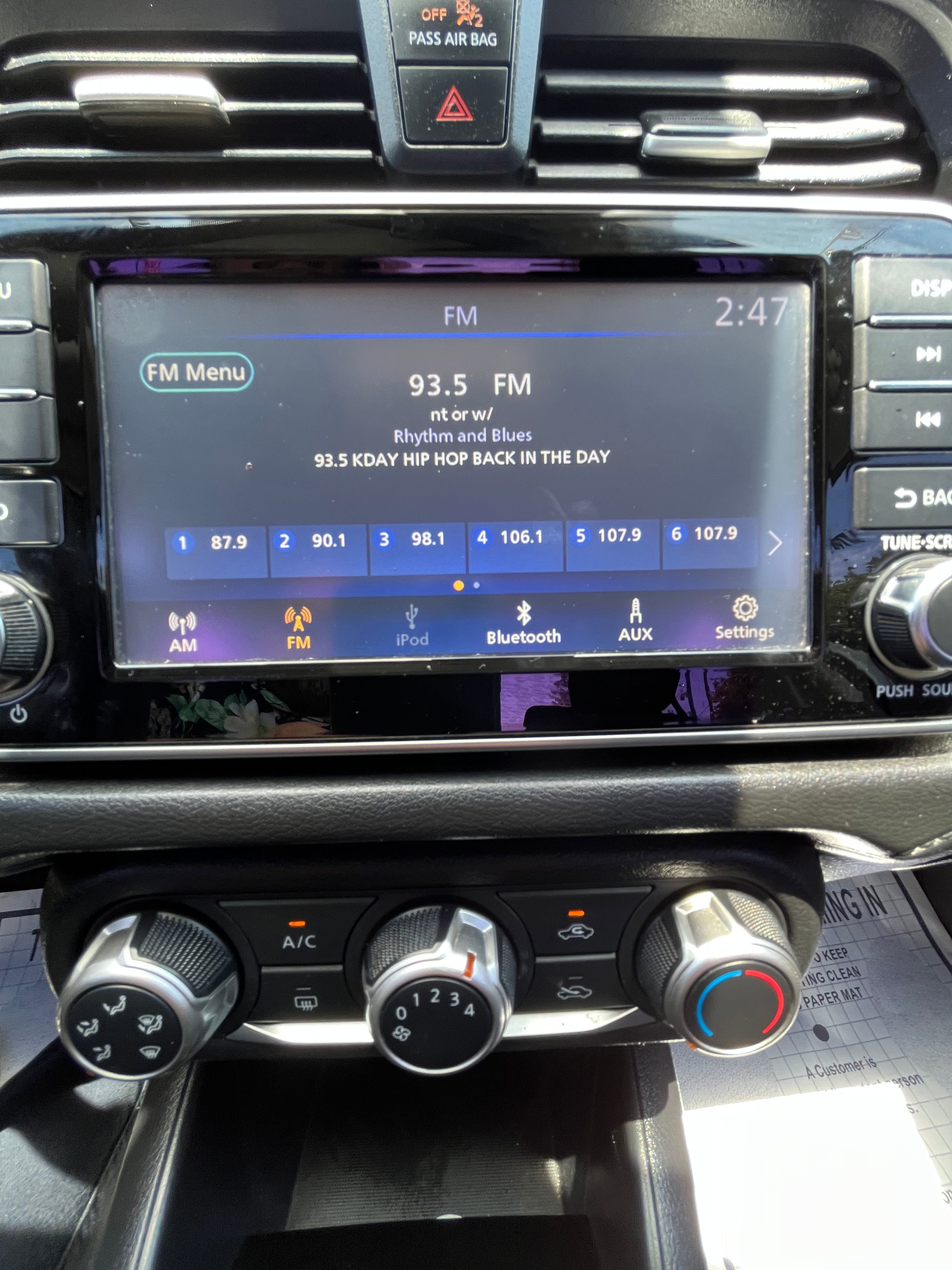 Vehicle image 51 of 90