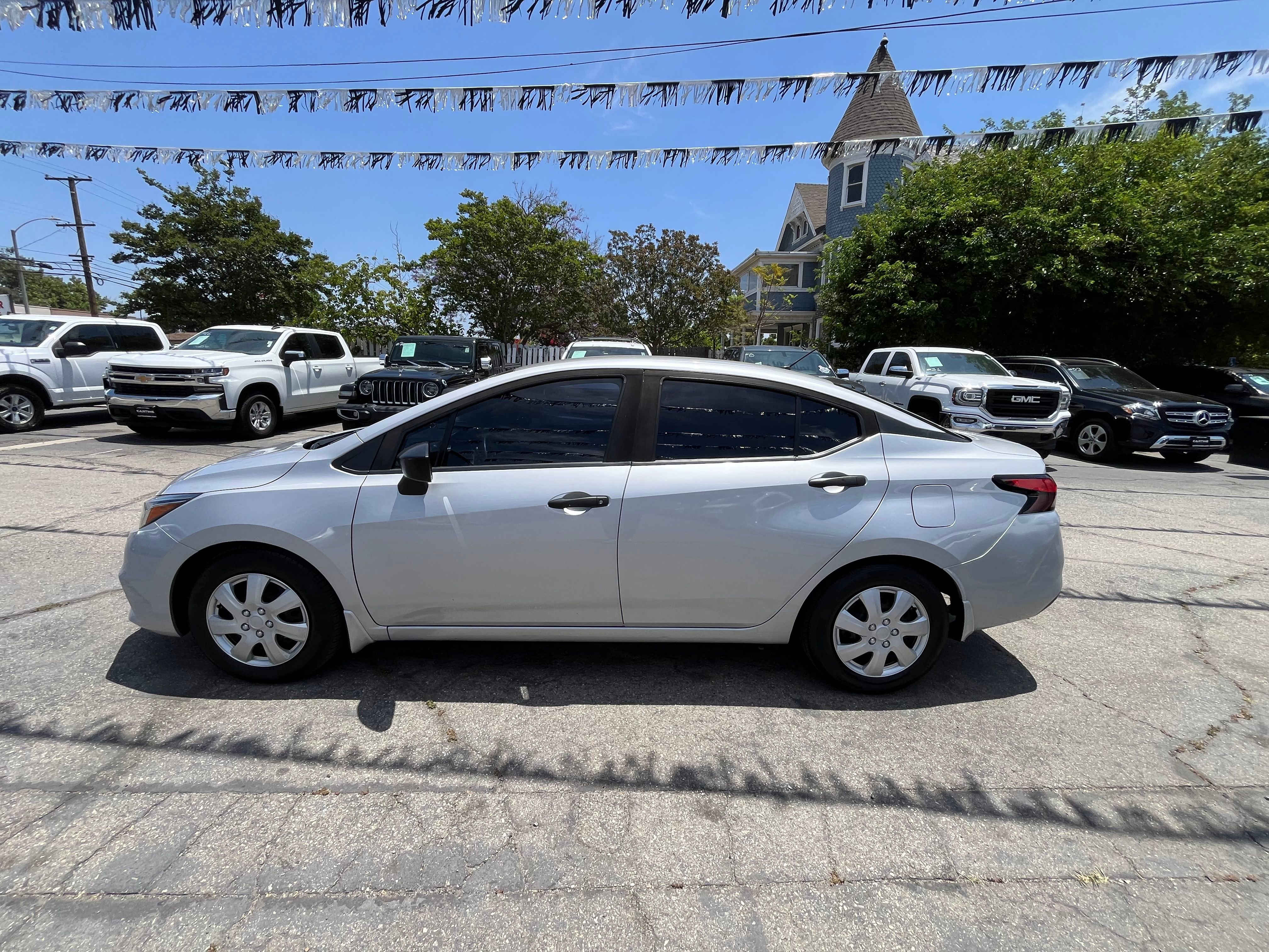 Vehicle image 22 of 90