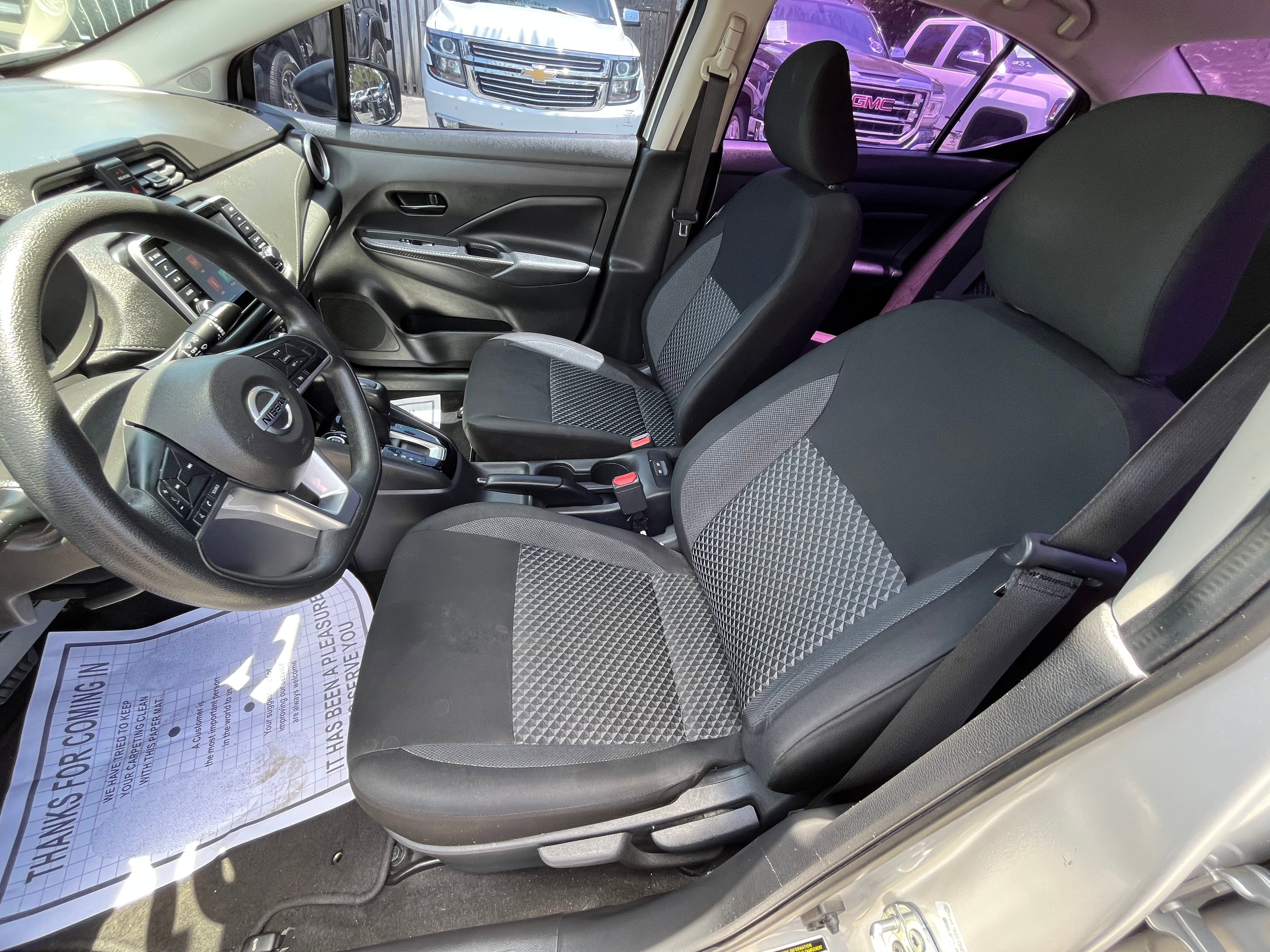 Vehicle image 34 of 90