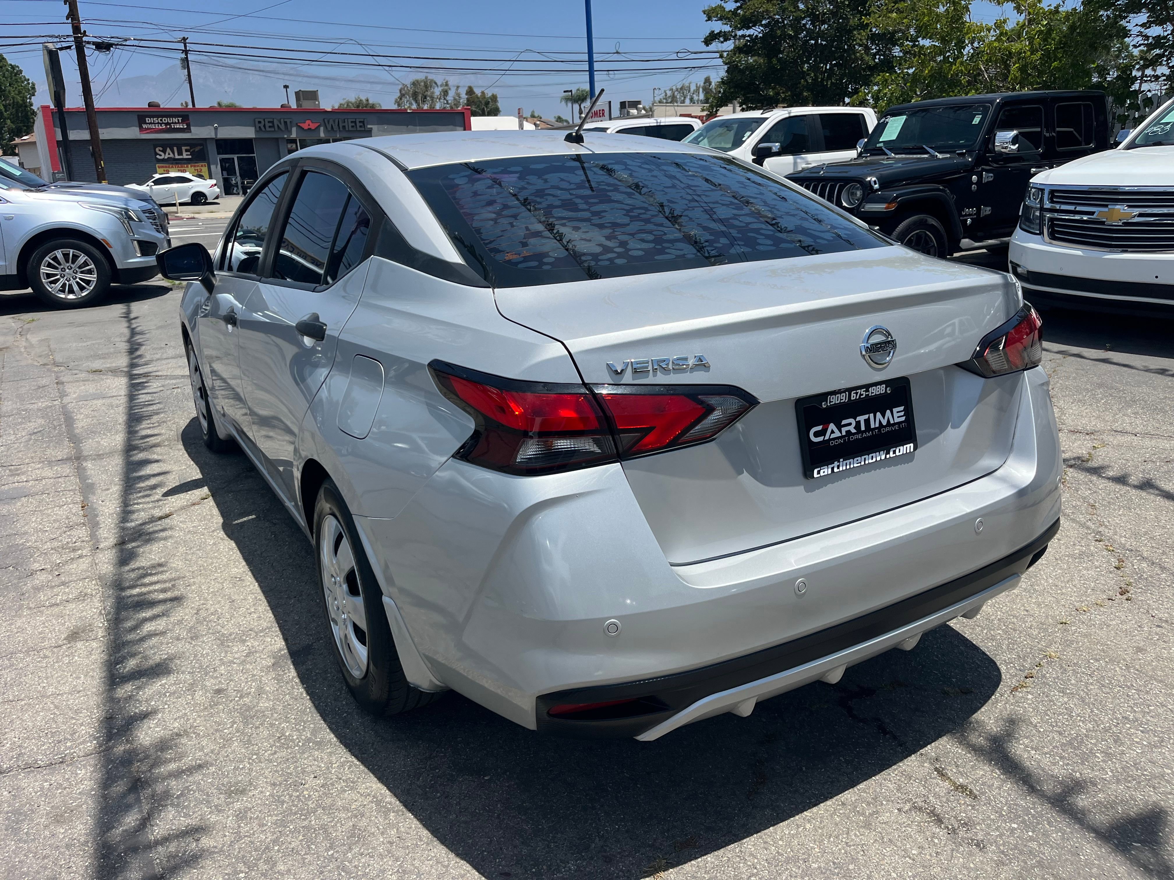 Vehicle image 19 of 90