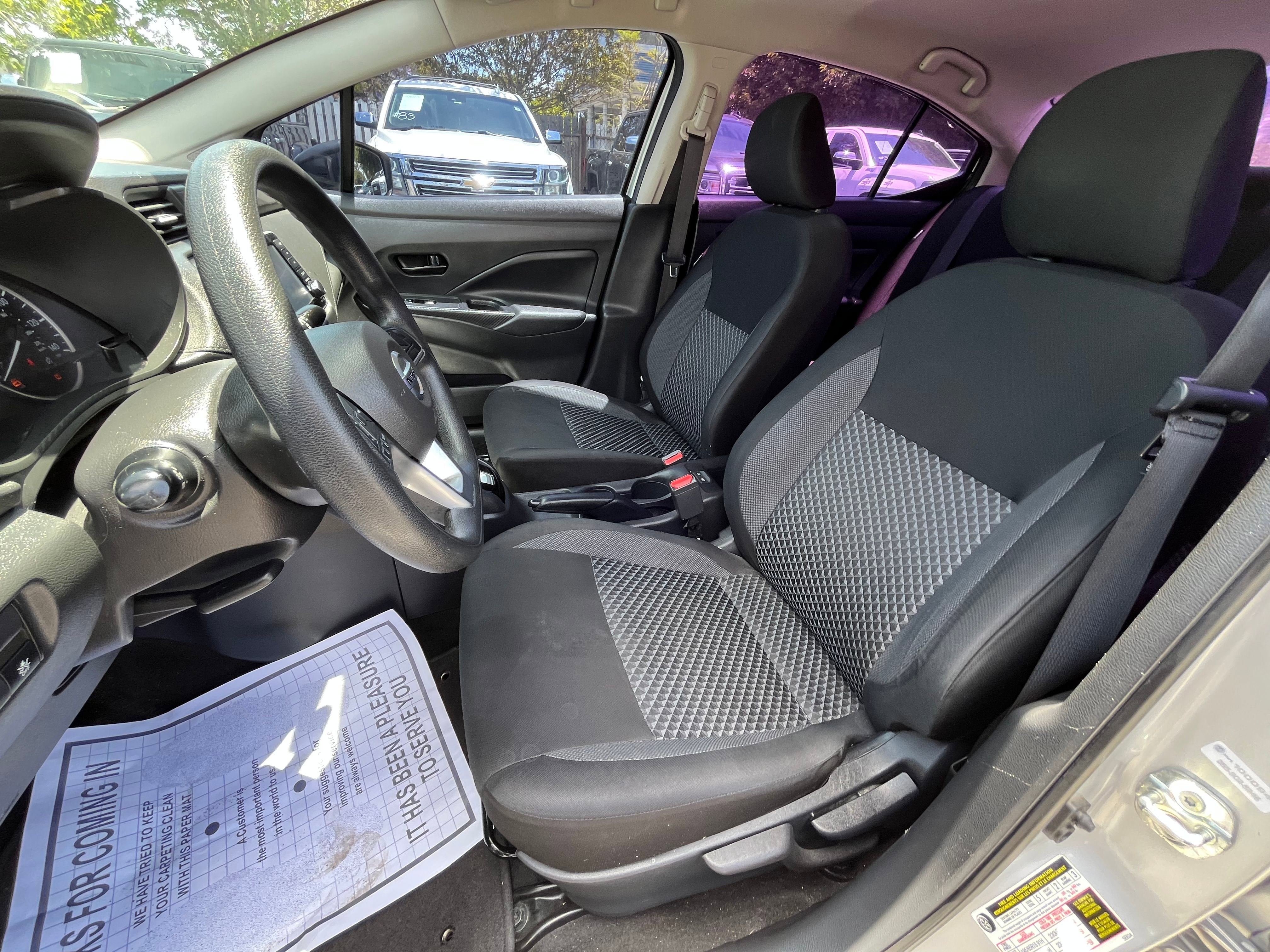 Vehicle image 37 of 90