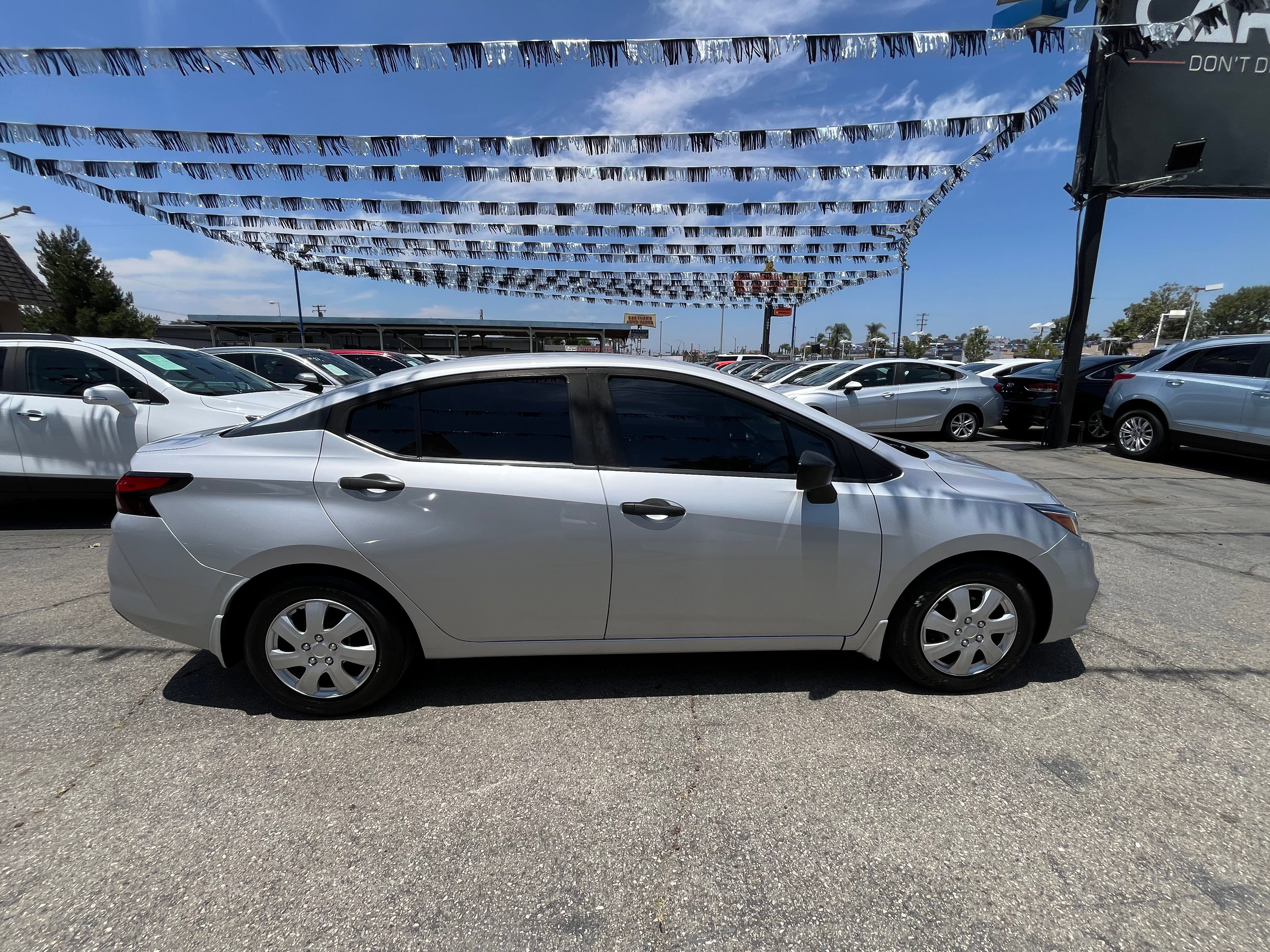 Vehicle image 13 of 90