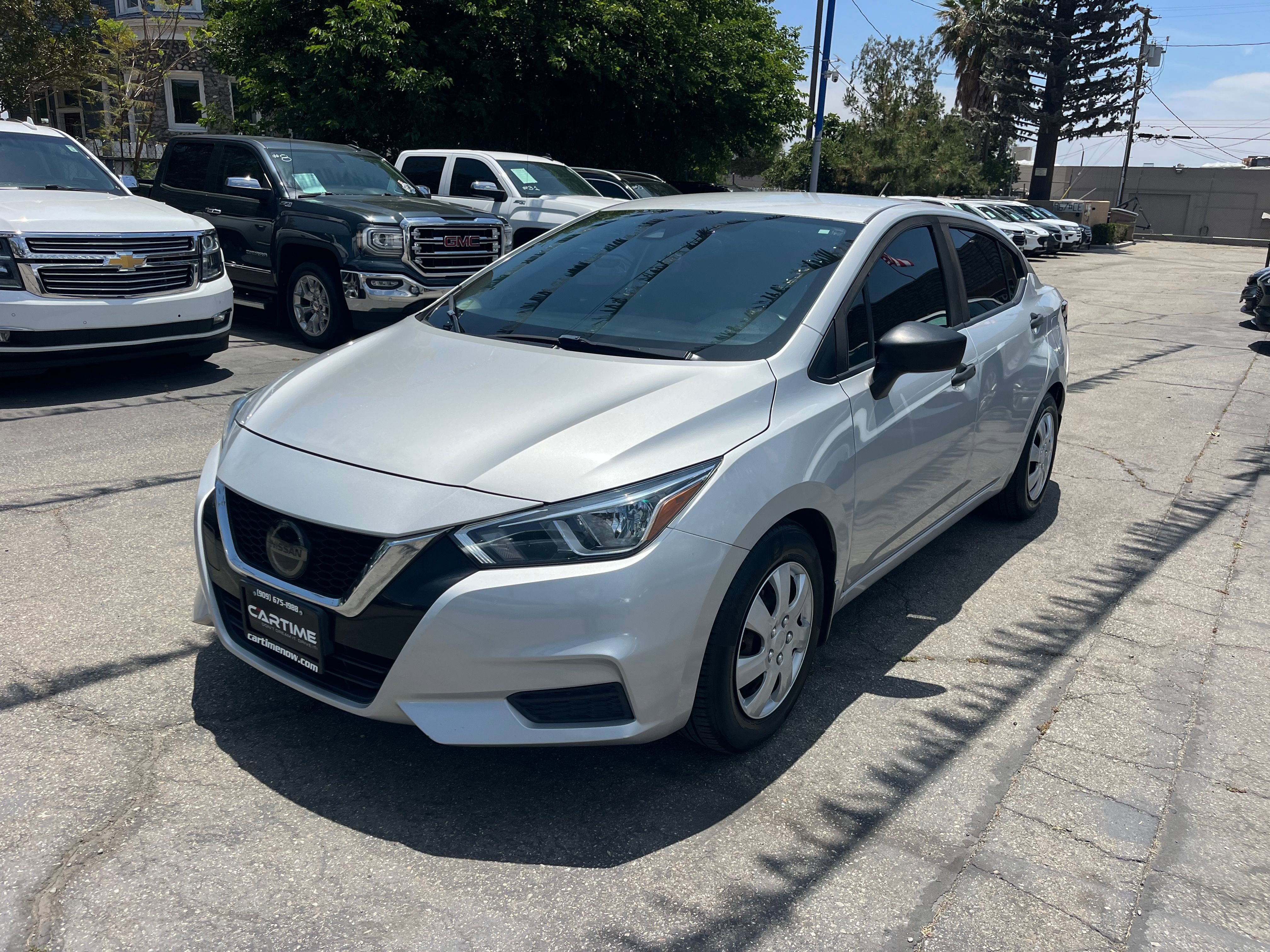 Vehicle image 5 of 90