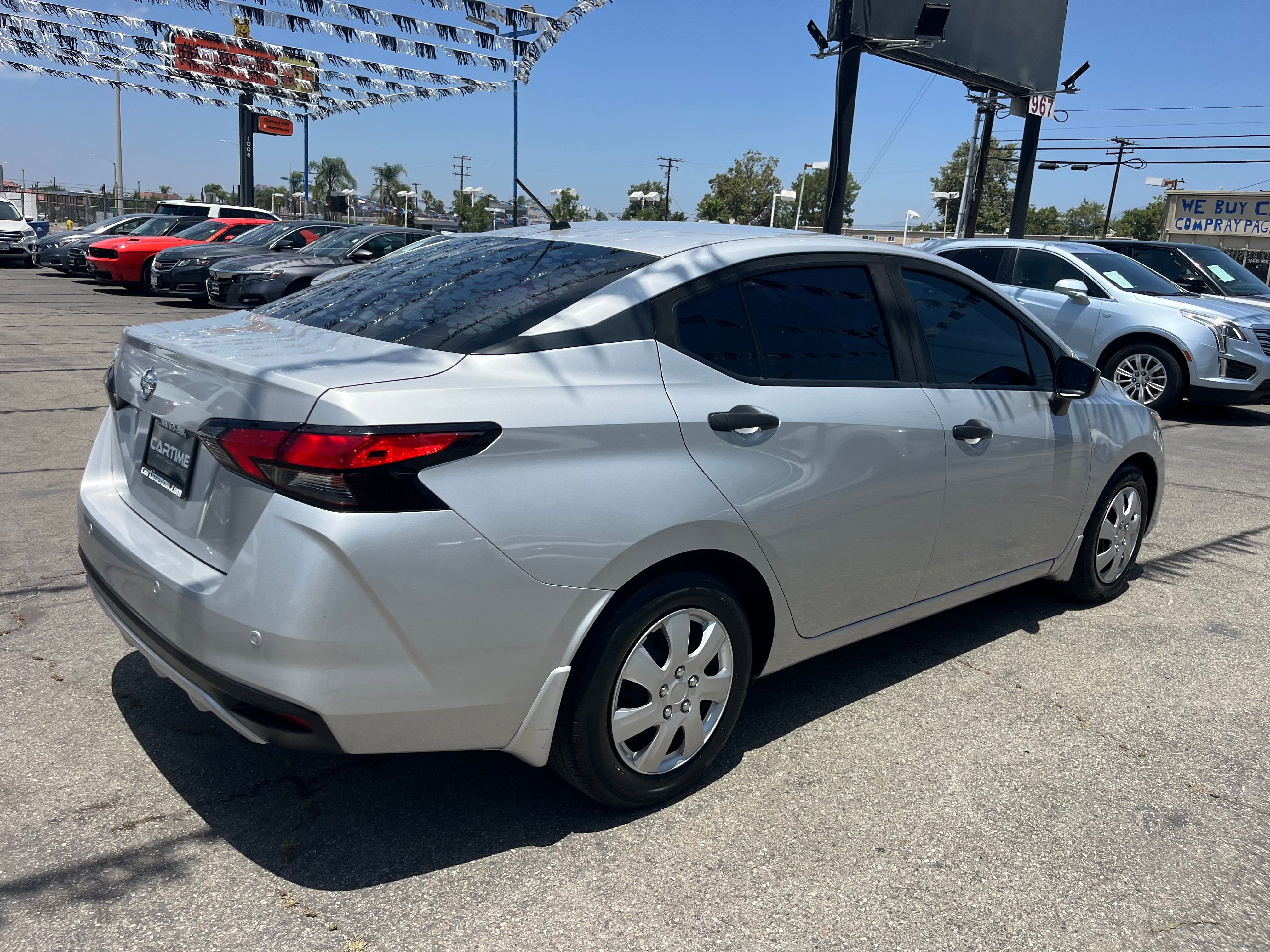 Vehicle image 16 of 90