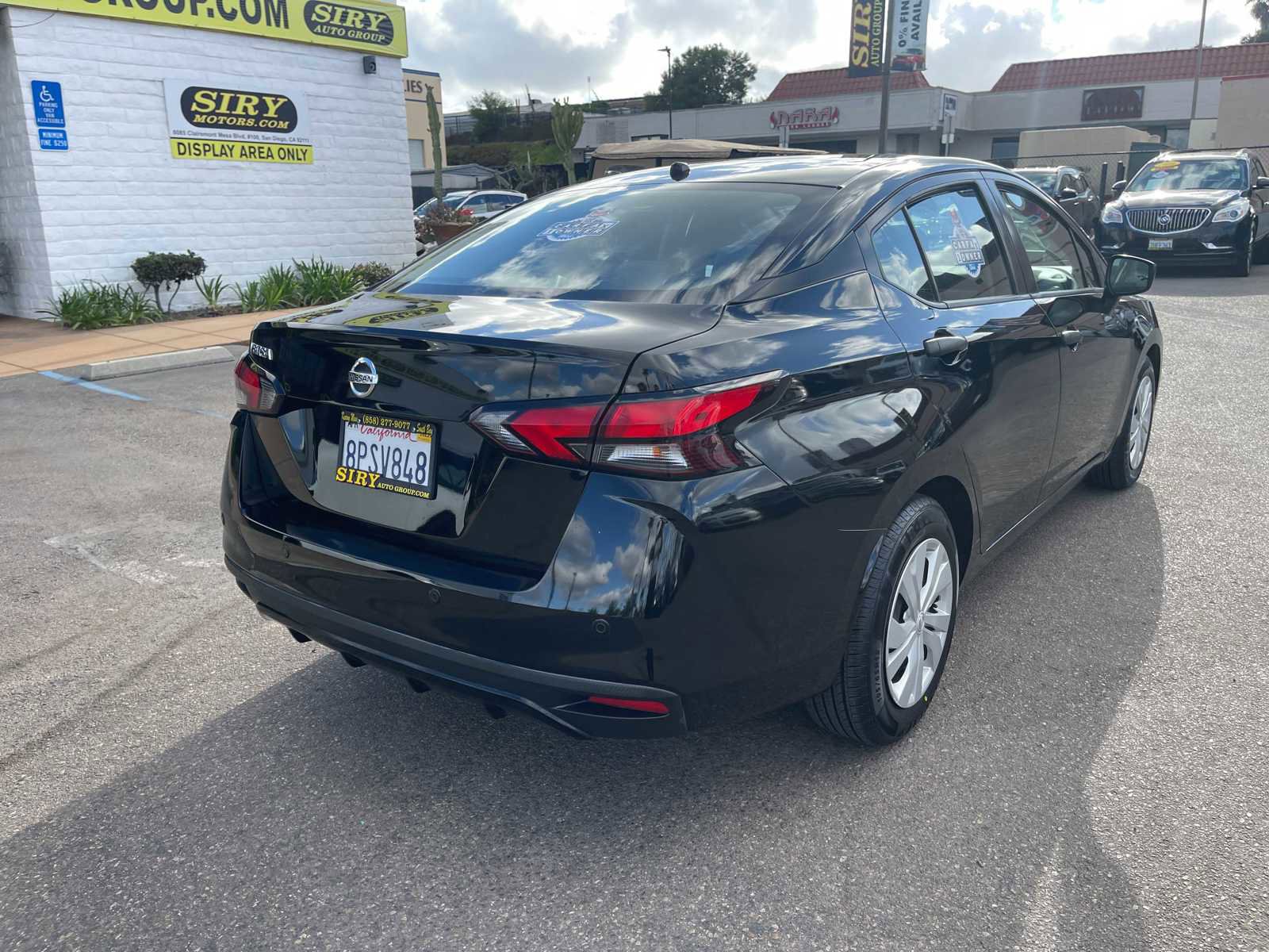 Vehicle image 5 of 27