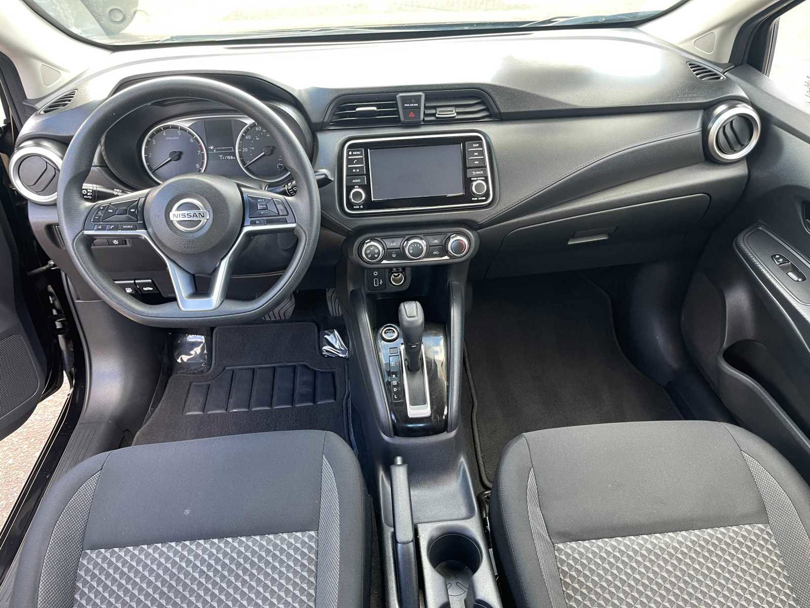 Vehicle image 12 of 27