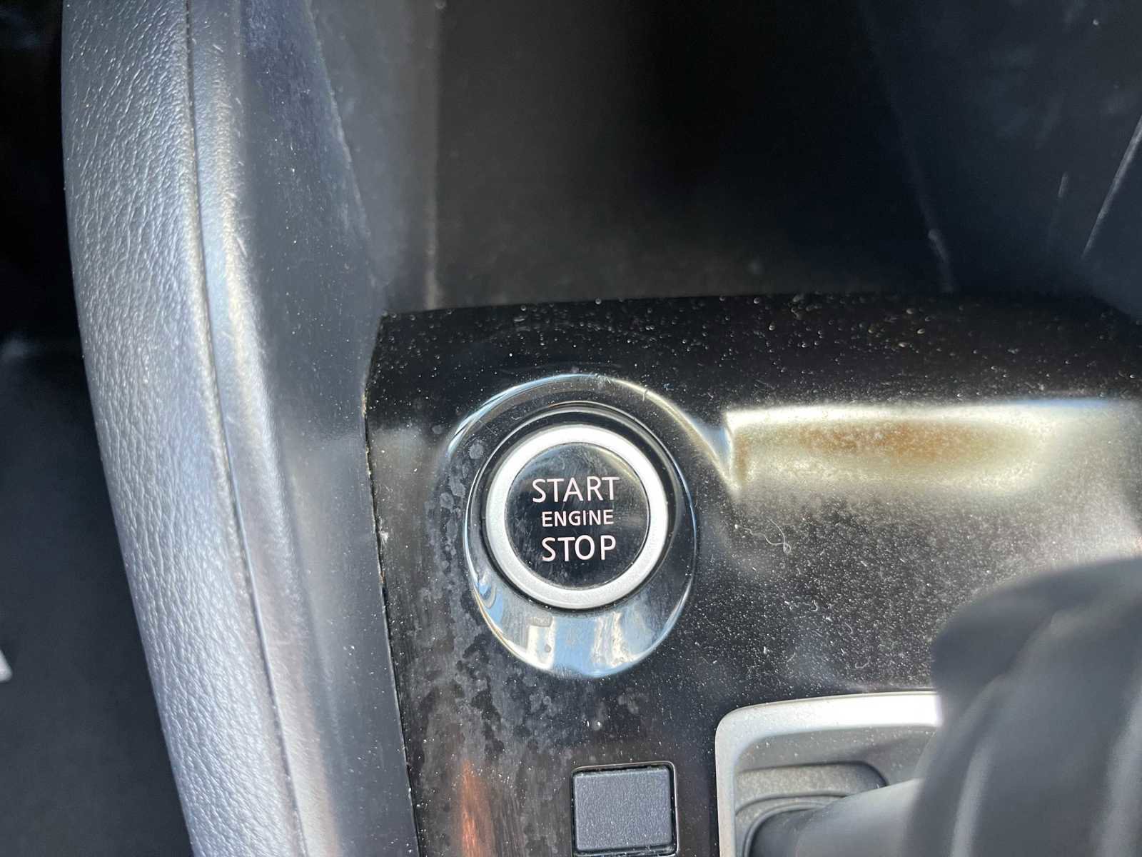 Vehicle image 20 of 27