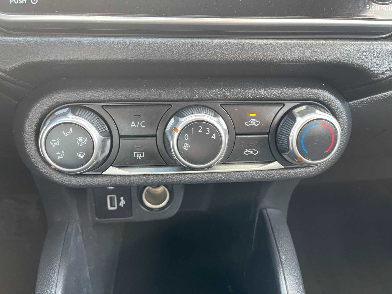 Vehicle image 22 of 27