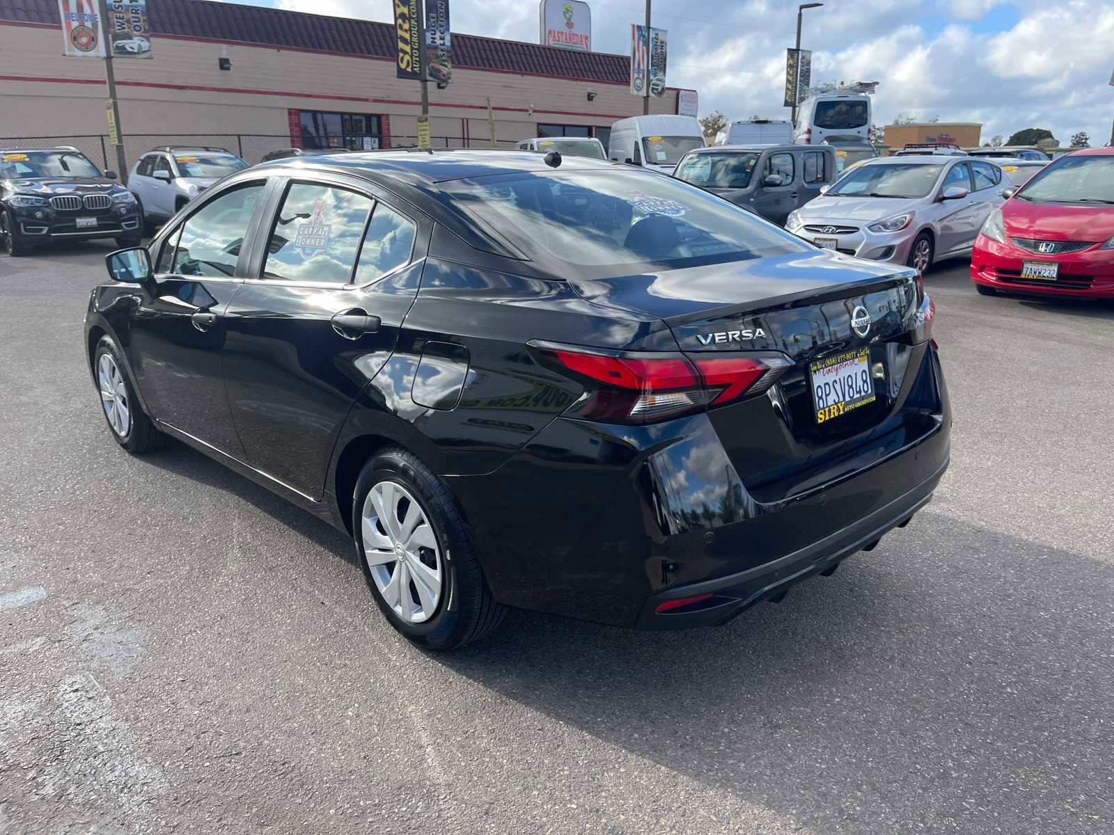 Vehicle image 7 of 27