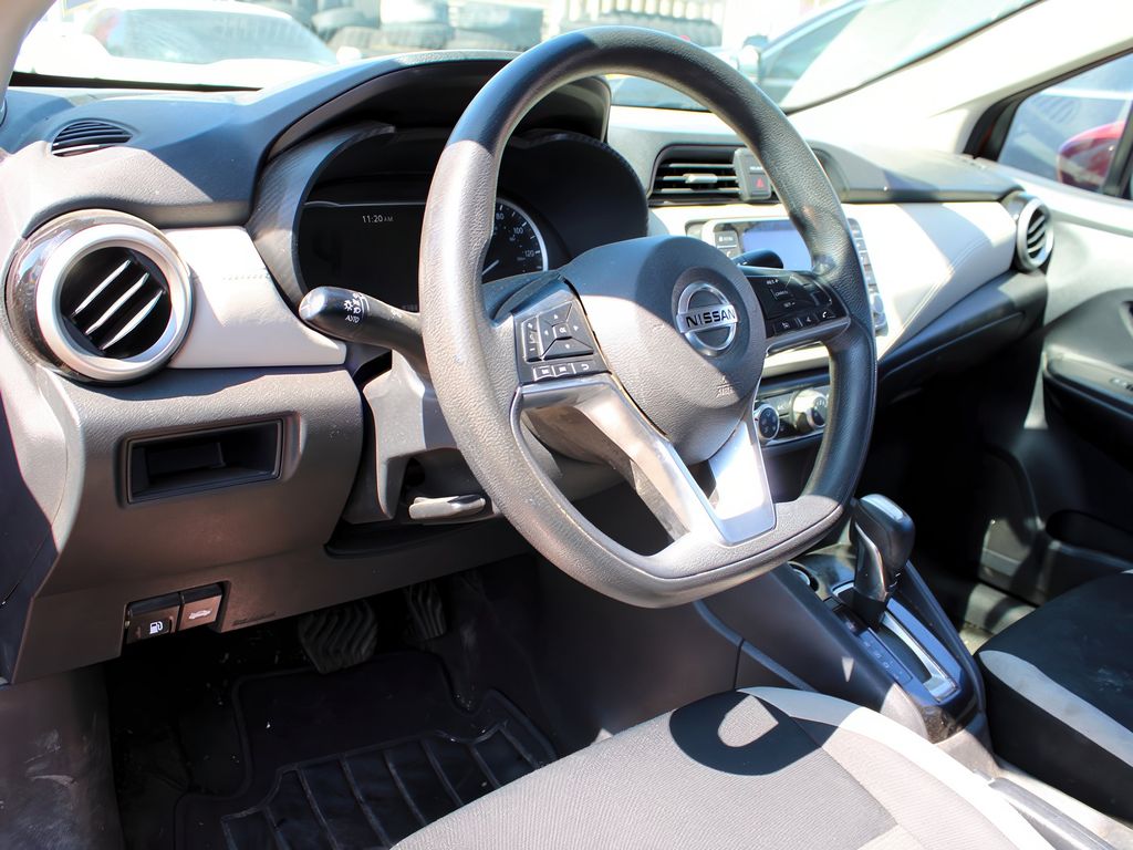 Vehicle image 11 of 18