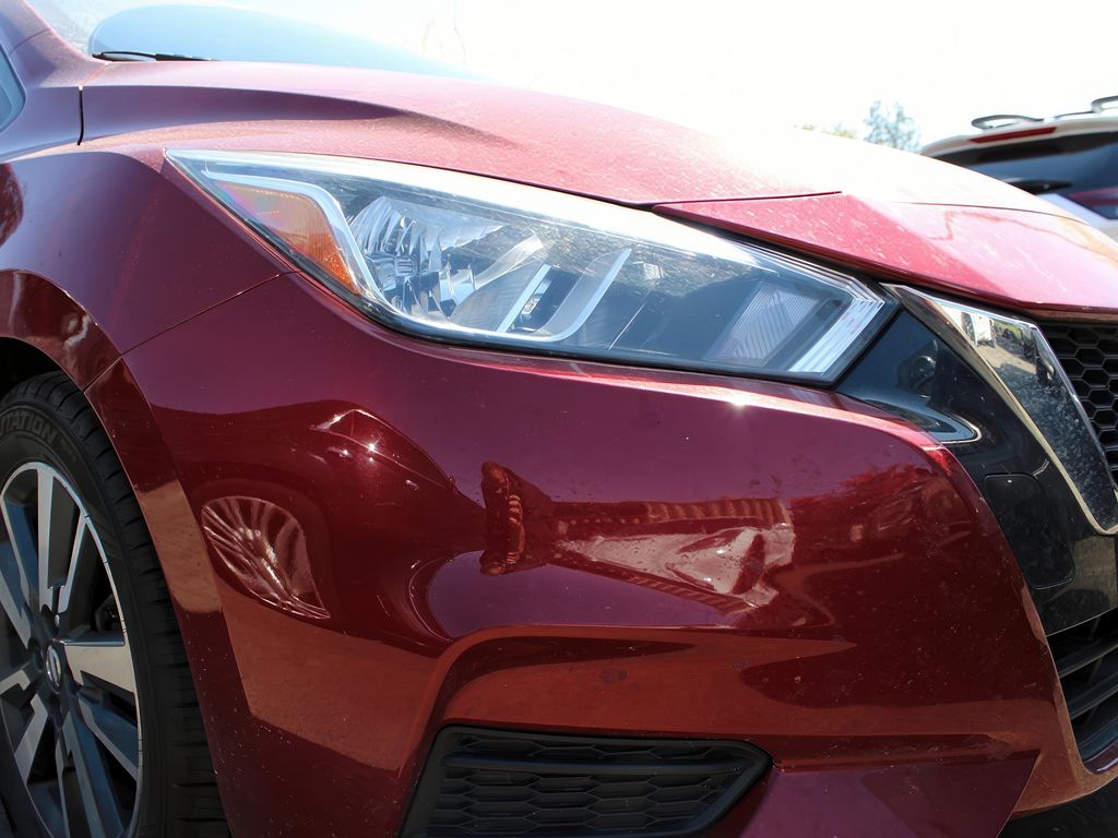 Vehicle image 16 of 18