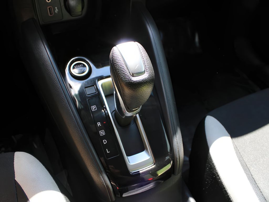 Vehicle image 20 of 33