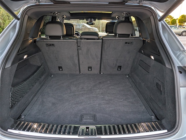 Vehicle image 7 of 22