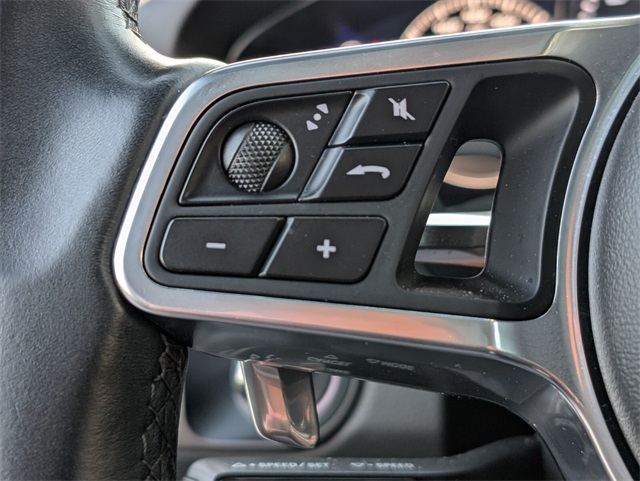 Vehicle image 20 of 22