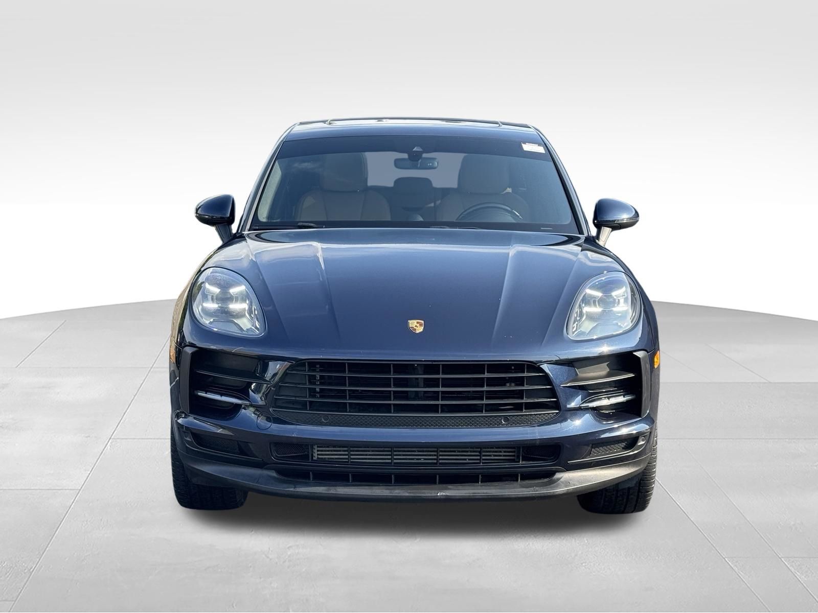 2020 Porsche Macan Base Image 2 of 62