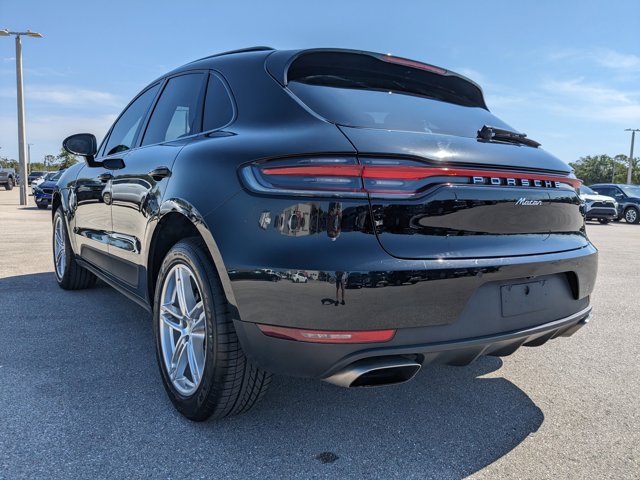Vehicle image 11 of 37
