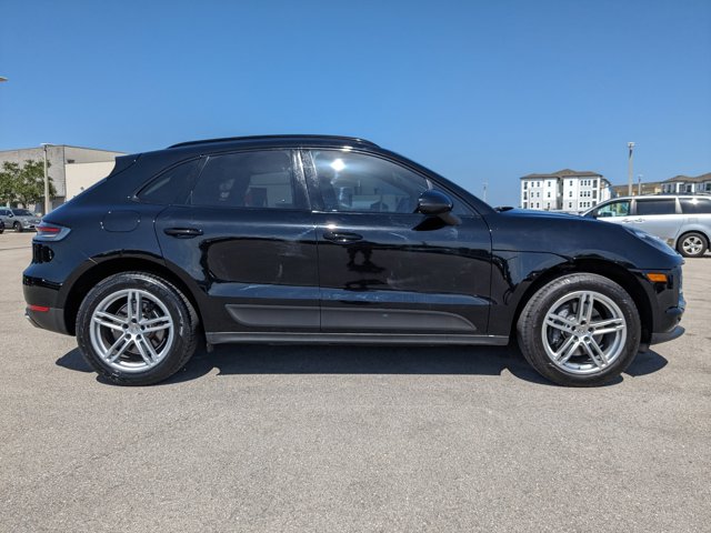 Vehicle image 6 of 37