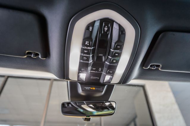 2020 Porsche Macan S Image 47 of 56