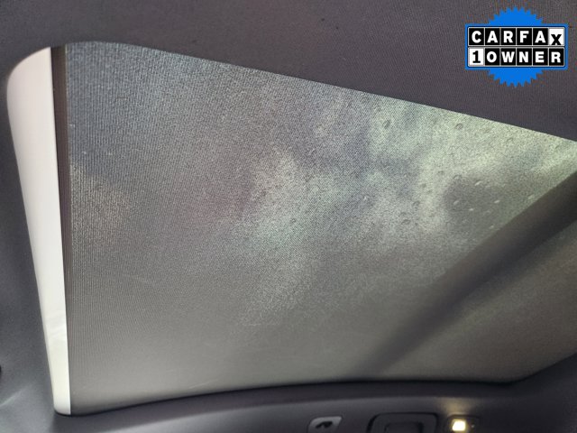 Vehicle image 20 of 30