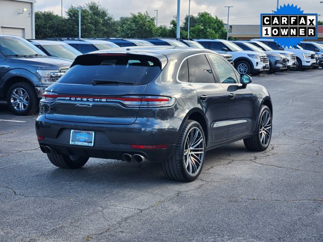 Vehicle image 4 of 30