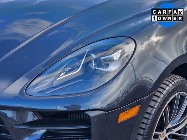 Vehicle image 26 of 30