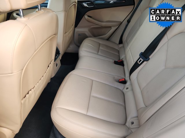 Vehicle image 12 of 30