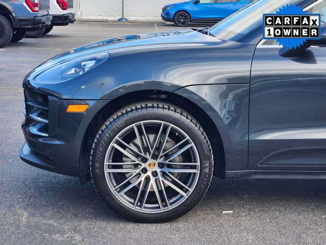 Vehicle image 10 of 30