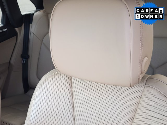 Vehicle image 14 of 30