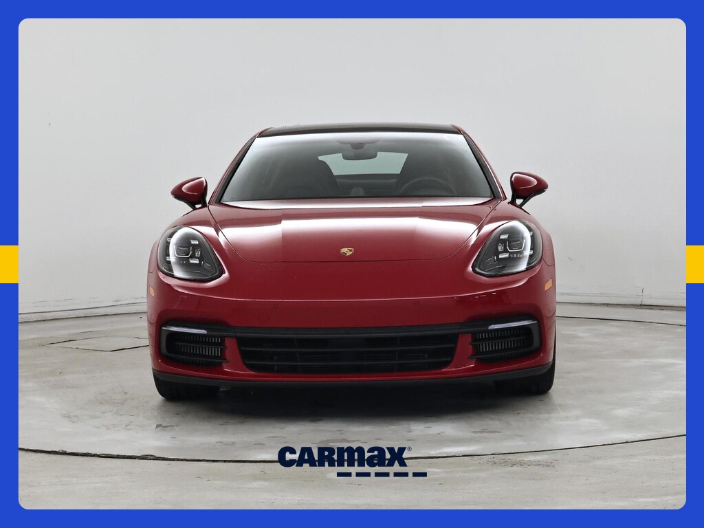 2020 Porsche Panamera 4S Image 2 of 19