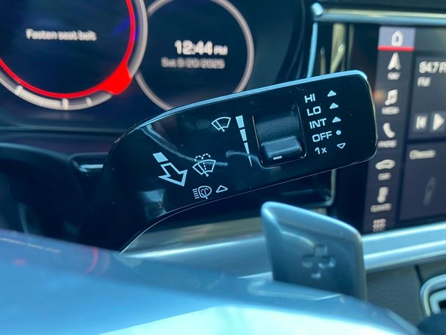 2020 Porsche Panamera 4S Image 30 of 55