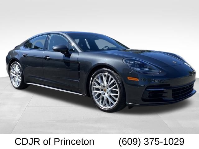 2020 Porsche Panamera 4S Image 4 of 55