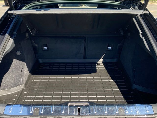 2020 Porsche Panamera 4S Image 16 of 55