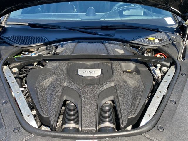 2020 Porsche Panamera 4S Image 11 of 55