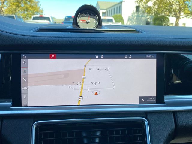 2020 Porsche Panamera 4S Image 35 of 55