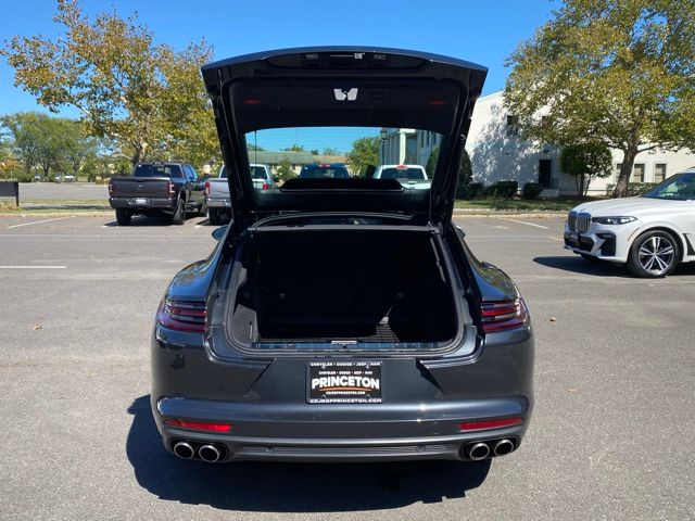 2020 Porsche Panamera 4S Image 17 of 55
