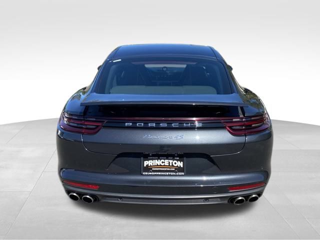 2020 Porsche Panamera 4S Image 8 of 55