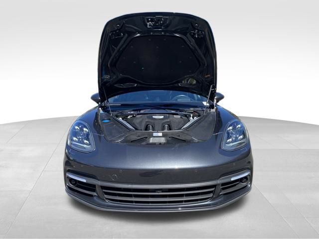 2020 Porsche Panamera 4S Image 3 of 55