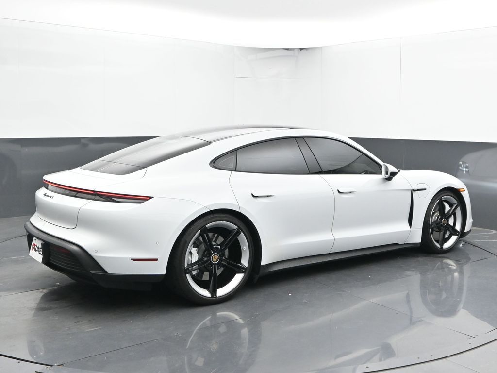 2020 Porsche Taycan 4S Image 27 of 73